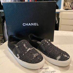 Chanel tweed and leather Sneakers